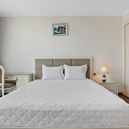 De' Lora Goldcoast Apartment Nha Trang Exterior photo