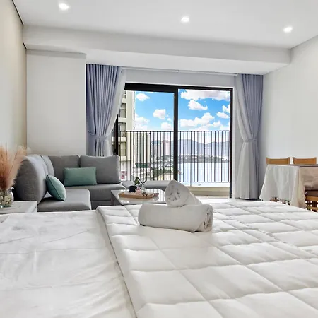 De' Lora Goldcoast Apartment Nha Trang Exterior photo