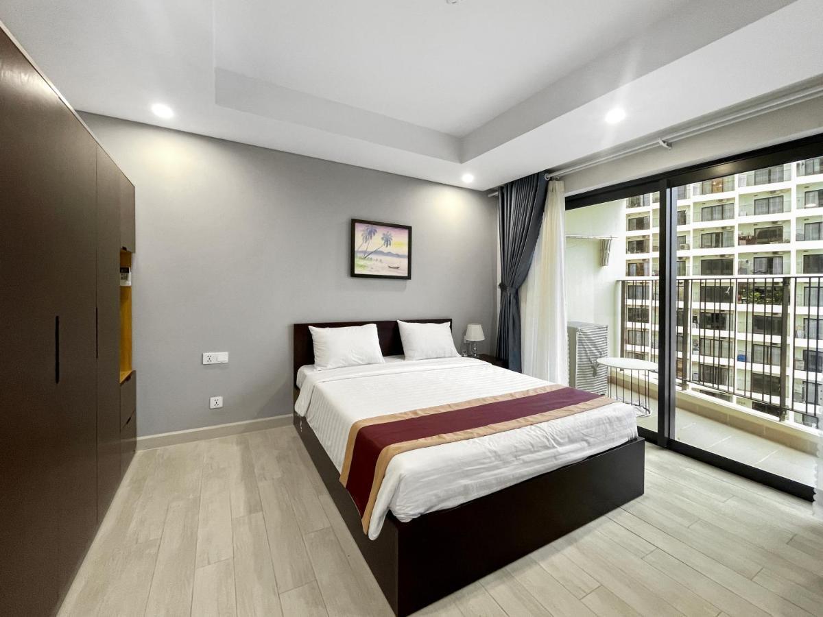 De' Lora Goldcoast * Nha Trang