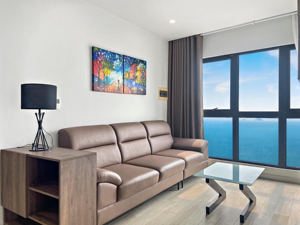 De' Lora Goldcoast Apartment