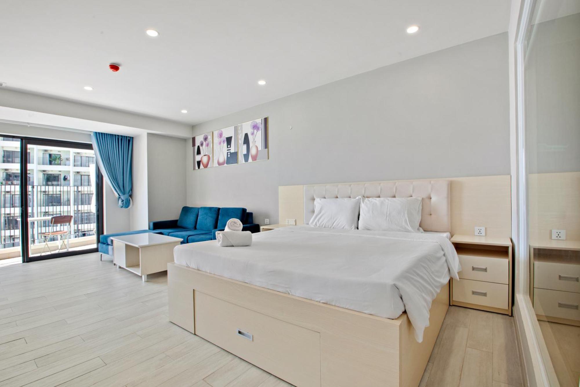 De' Lora Goldcoast Nha Trang