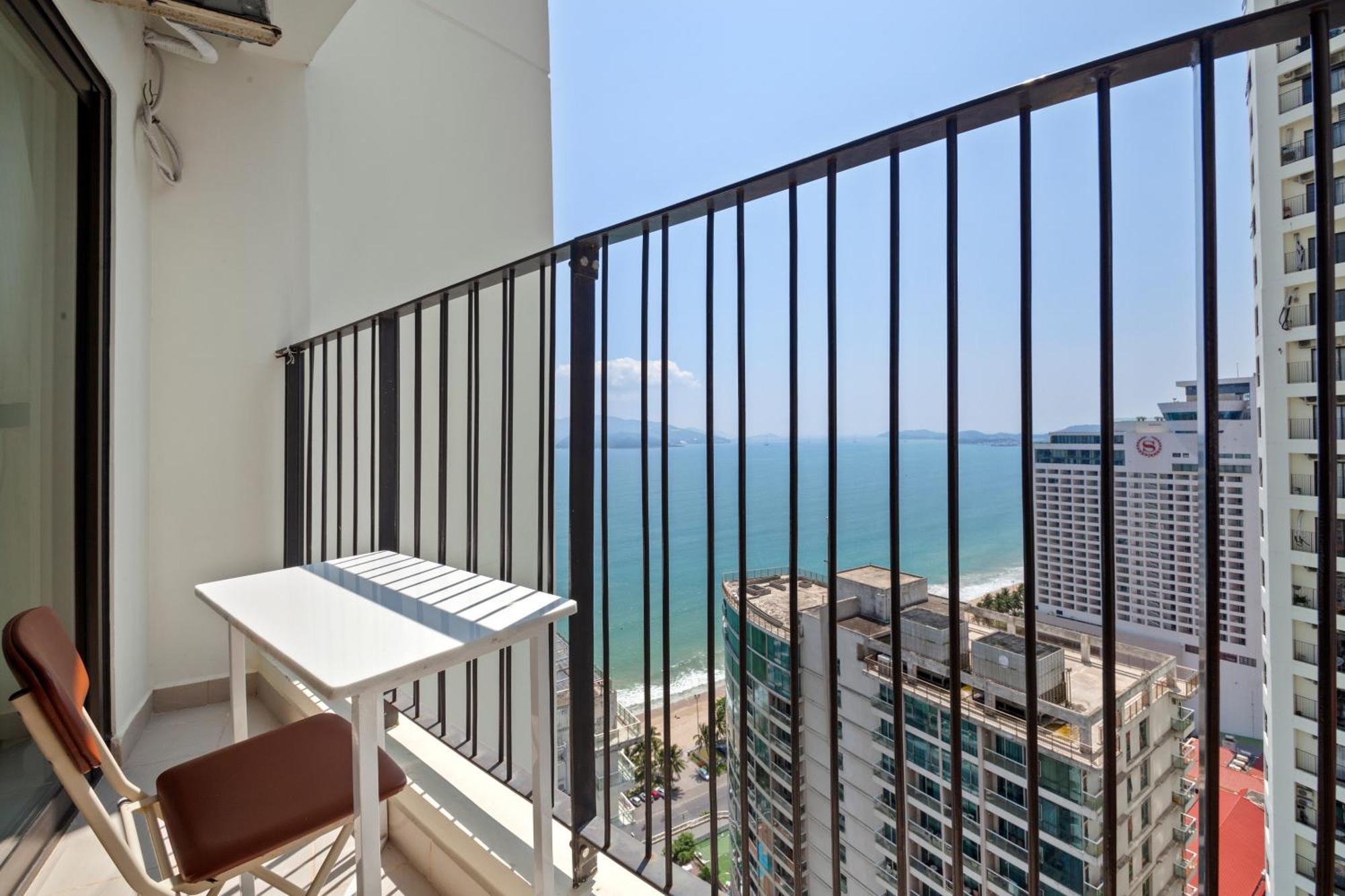 De' Lora Goldcoast Apartment *