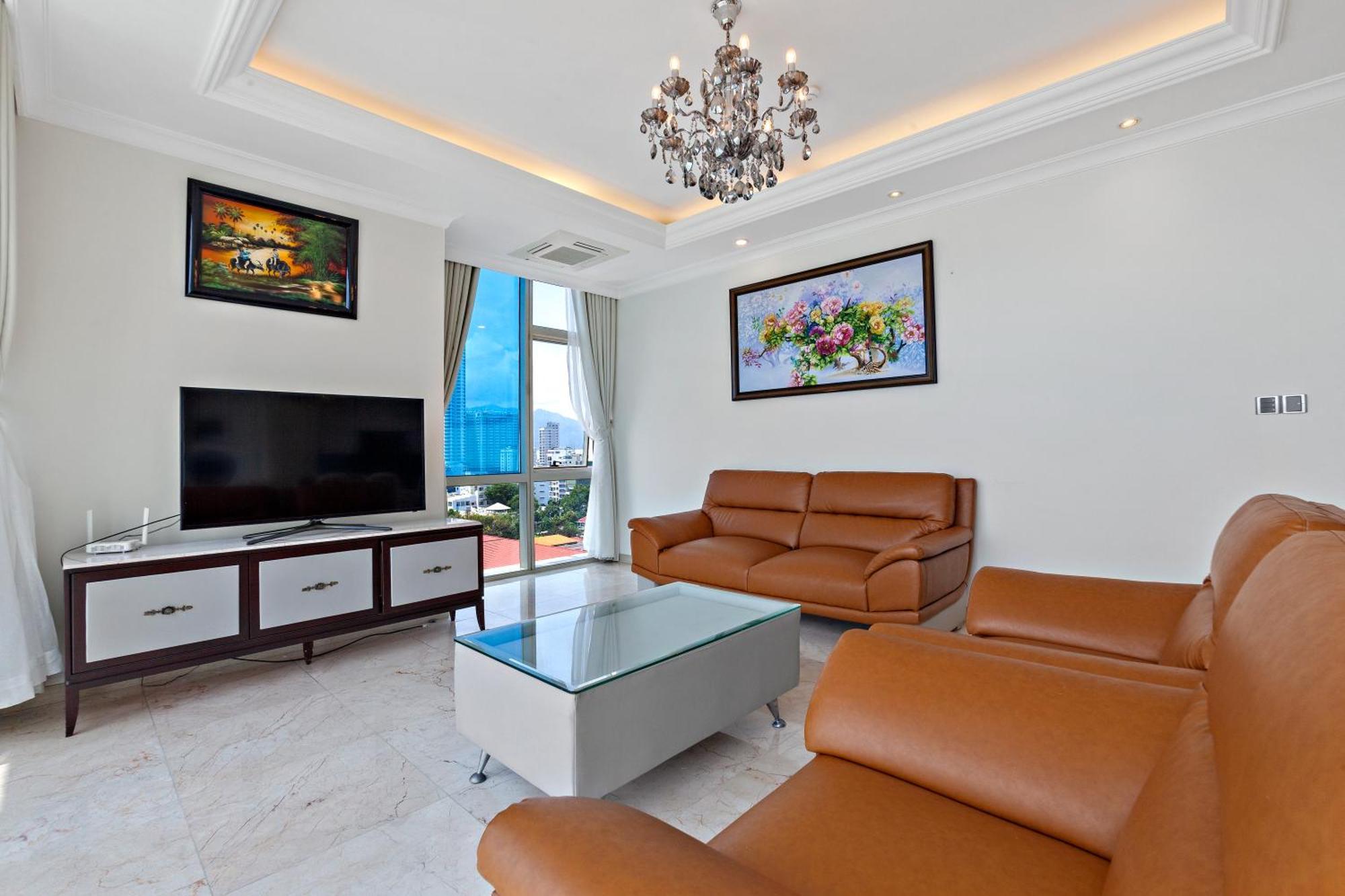 De' Lora Goldcoast Apartment