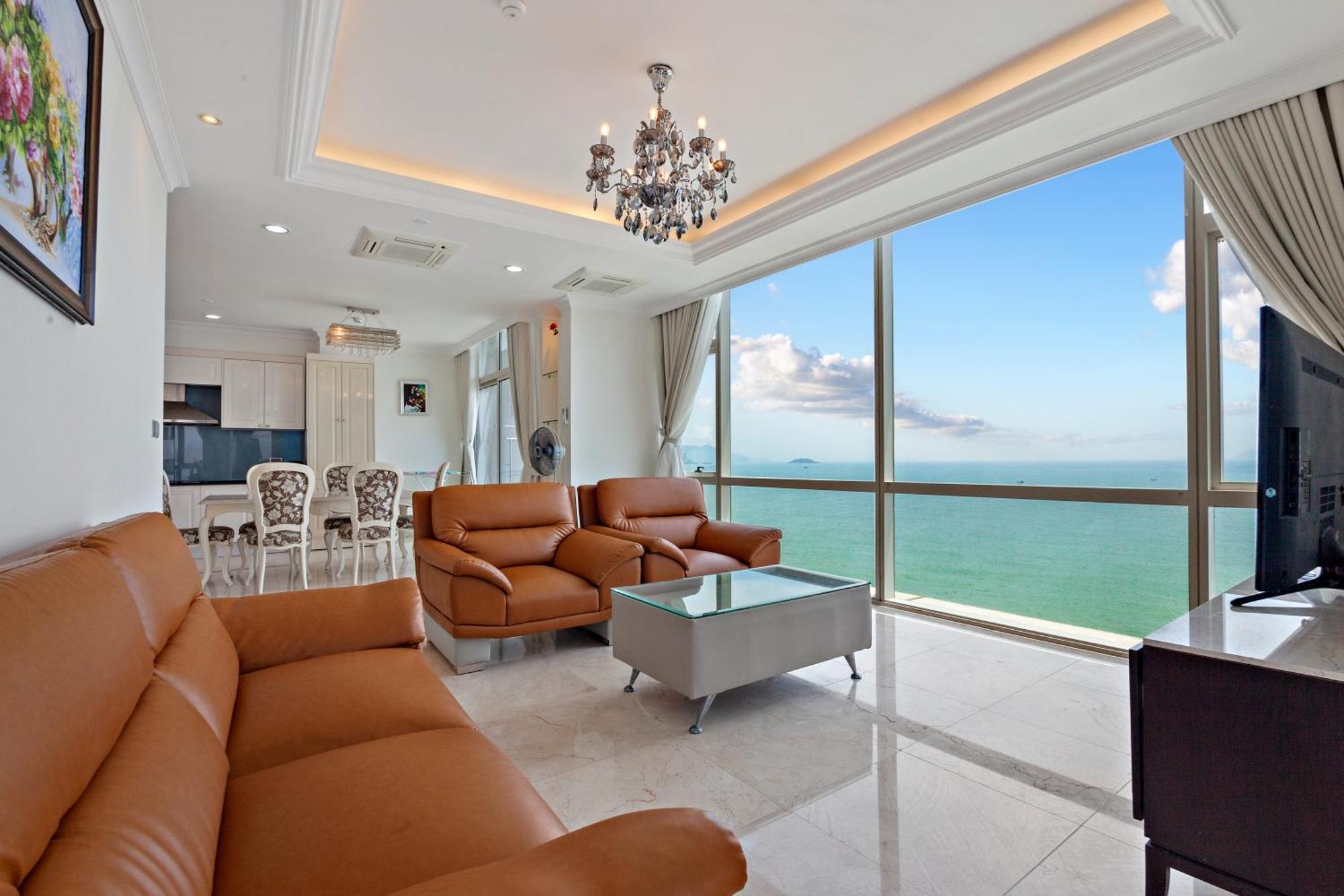Apartment De' Lora Goldcoast