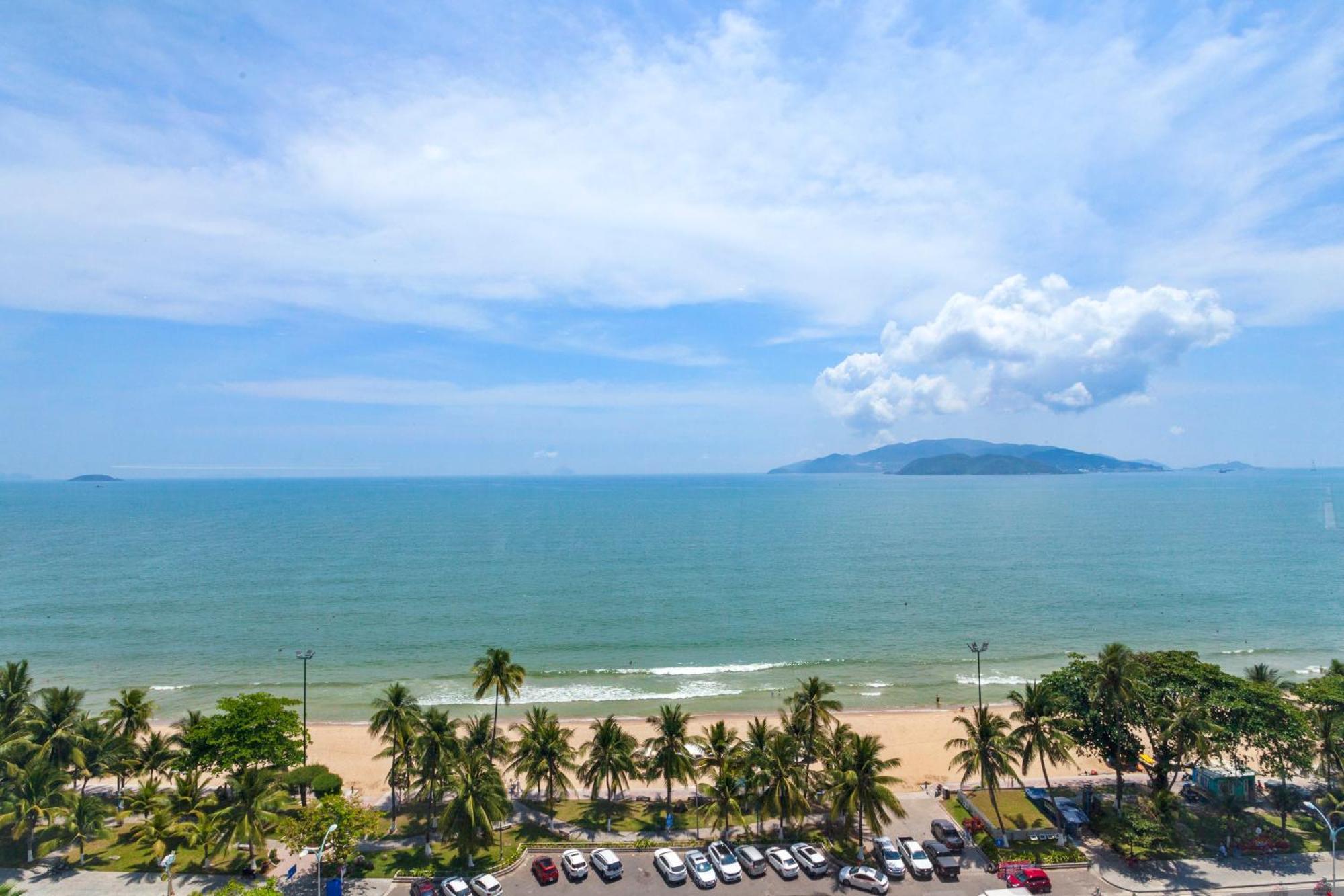 De' Lora Goldcoast Nha Trang